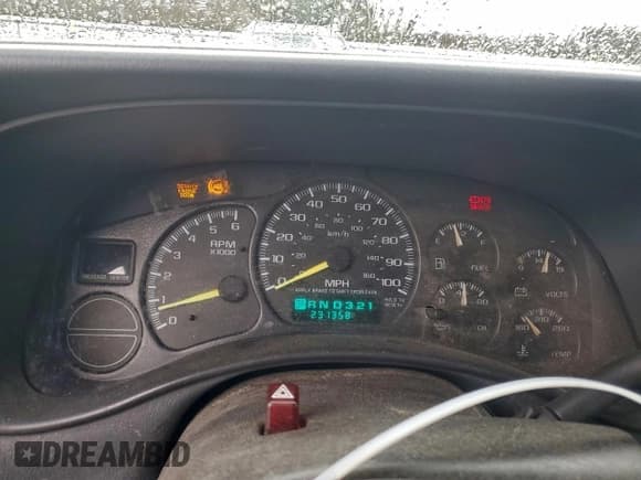 ✅ 2000 Chevrolet Silverado 1500 LS • VIN: 2GCEC19T1Y1314482 • Lot: 94380205. Wystawiony na Copart z przebiegiem 231 358 mil. Bezpłatny archiwum sprzedaży aukcyjnych z USA i szczegółowy raport historii pojazdu na DreamBid. Zdjęcie 9.