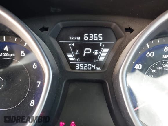 ✅ 2016 Hyundai Elantra SE • VIN: 5NPDH4AE7GH694999 • Lot: 43279009. Listed on IAAI with 39,204 mi. Free auction sales archive from the USA and detailed vehicle history report at DreamBid. Image 15.