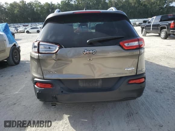 ✅ 2016 Jeep Cherokee Latitude • VIN: 1C4PJMCB8GW296554 • Lot: 84764875. Listed on Copart with 64,170 mi. Free auction sales archive from the USA and detailed vehicle history report at DreamBid. Image 6.