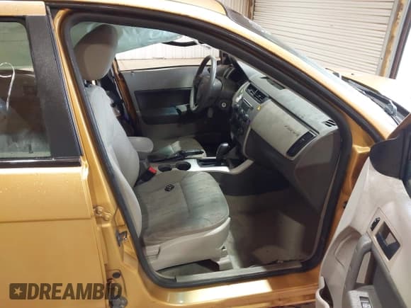 ✅ 2009 Ford Focus SE • VIN: 1FAHP35N09W126721 • Lot: 43500069. Listed on IAAI with Not provided. Free auction sales archive from the USA and detailed vehicle history report at DreamBid. Image 5.