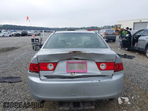 ✅ 2004 Acura TSX • VIN: JH4CL968X4C030437 • Лот: 43588460. Опубликован ранее на IAAI с пробегом 205 063 миль. Бесплатный доступ к архиву аукционных продаж из США и подробный отчёт об истории автомобиля на DreamBid. Изображение 16.