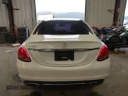 ✅ 2016 Mercedes-Benz C 300 • VIN: 55SWF4JB4GU119115 • Lot: 42258426. Wystawiony na IAAI z przebiegiem 88 765 mil. Bezpłatny archiwum sprzedaży aukcyjnych z USA i szczegółowy raport historii pojazdu na DreamBid. Zdjęcie 17.