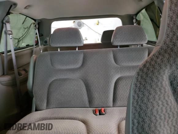 ✅ 1999 Plymouth Grand Voyager • VIN: 2P4GP24G6XR204083 • Lot: 41360755. Wystawiony na Copart z przebiegiem 152 898 mil. Bezpłatny archiwum sprzedaży aukcyjnych z USA i szczegółowy raport historii pojazdu na DreamBid. Zdjęcie 10.