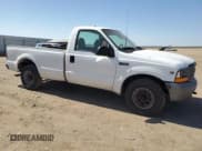 ✅ 2000 Ford F-250 • VIN: 1FDNF20S3YEB06759 • Lot: 61786235. Wystawiony na Copart z przebiegiem 570 325 mil. Bezpłatny archiwum sprzedaży aukcyjnych z USA i szczegółowy raport historii pojazdu na DreamBid. Zdjęcie 4.