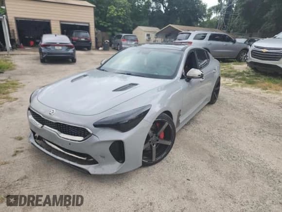 ✅ 2018 Kia Stinger GT2 • VIN: KNAE55LC8J6023399 • Лот: 80190905. Опубликован ранее на Copart с пробегом 120 184 миль. Бесплатный доступ к архиву аукционных продаж из США и подробный отчёт об истории автомобиля на DreamBid. Изображение 2.