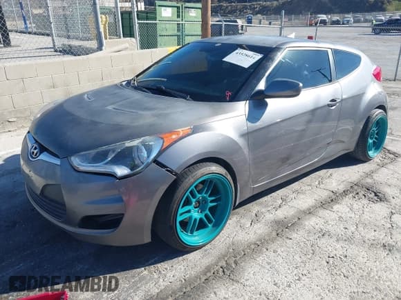 ✅ 2013 Hyundai Veloster w/Black Int • VIN: KMHTC6AD0DU087871 • Лот: 43528614. Опубликован ранее на IAAI с пробегом 132 410 миль. Бесплатный доступ к архиву аукционных продаж из США и подробный отчёт об истории автомобиля на DreamBid. Изображение 18.