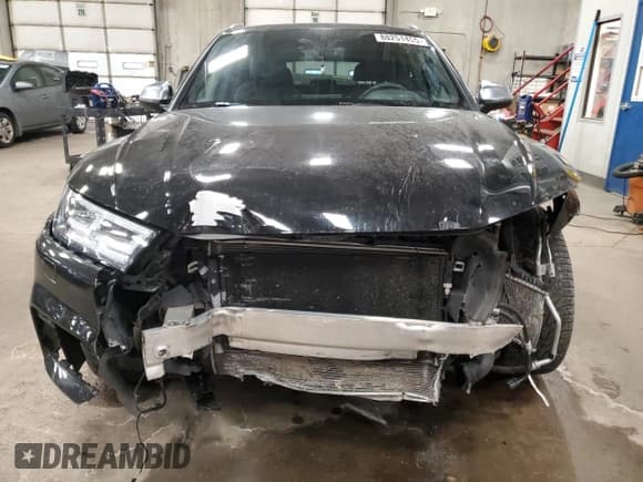 ✅ 2018 Audi SQ5 Prestige • VIN: WA1C4AFY4J2236834 • Лот: 88251455. Опубликован ранее на Copart с пробегом 48 537 миль. Бесплатный доступ к архиву аукционных продаж из США и подробный отчёт об истории автомобиля на DreamBid. Изображение 5.