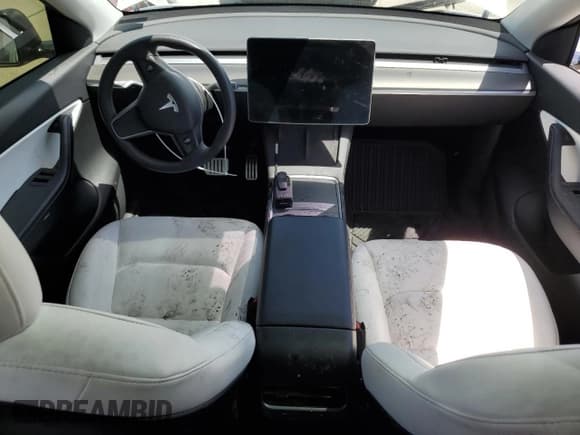 ✅ 2022 Tesla Model Y Performance • VIN: 7SAYGDEF6NF397082 • Lot: 55823435. Listed on Copart with Not provided. Free auction sales archive from the USA and detailed vehicle history report at DreamBid. Image 8.