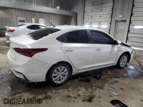 ✅ 2018 Hyundai Accent SE • VIN: 3KPC24A34JE022308 • Лот: 45345755. Опубликован ранее на Copart с пробегом 32 411 миль. Бесплатный доступ к архиву аукционных продаж из США и подробный отчёт об истории автомобиля на DreamBid. Изображение 3.