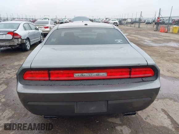 ✅ 2012 Dodge Challenger SXT • VIN: 2C3CDYAGXCH285791 • Лот: 42189085. Опубликован ранее на IAAI с пробегом 182 804 миль. Бесплатный доступ к архиву аукционных продаж из США и подробный отчёт об истории автомобиля на DreamBid. Изображение 16.