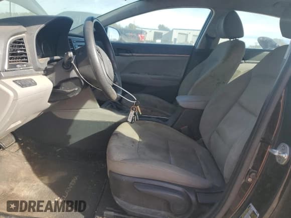 ✅ 2017 Hyundai Elantra SE • VIN: KMHD74LF1HU371107 • Lot: 92293975. Listed on Copart with 184,362 mi. Free auction sales archive from the USA and detailed vehicle history report at DreamBid. Image 7.