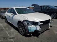 ✅ 2023 Lexus ES 250 • VIN: 58AD11D19PU010511 • Lot: 80520915. Wystawiony na Copart z przebiegiem 27 179 mil. Bezpłatny archiwum sprzedaży aukcyjnych z USA i szczegółowy raport historii pojazdu na DreamBid. Zdjęcie 4.