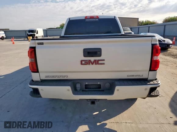 ✅ 2014 GMC Sierra 1500 Denali • VIN: 3GTU2WEJ4EG501556 • Lot: 84057035. Listed on Copart with 190,956 mi. Free auction sales archive from the USA and detailed vehicle history report at DreamBid. Image 6.
