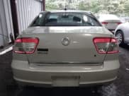 ✅ 2008 Mercury Milan • VIN: 3MEHM07Z38R663276 • Lot: 42468805. Listed on IAAI with 124,173 mi. Free auction sales archive from the USA and detailed vehicle history report at DreamBid. Image 16.