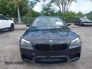 ✅ 2013 BMW M5 • VIN: WBSFV9C51DC773385 • Lot: 43478874. Wystawiony na IAAI z przebiegiem 106 547 mil. Bezpłatny archiwum sprzedaży aukcyjnych z USA i szczegółowy raport historii pojazdu na DreamBid. Zdjęcie 6.