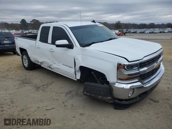 ✅ 2019 Chevrolet Silverado 1500 LT • VIN: 2GCVKPEC5K1137292 • Lot: 91891025. Wystawiony na Copart z przebiegiem 203 911 mil. Bezpłatny archiwum sprzedaży aukcyjnych z USA i szczegółowy raport historii pojazdu na DreamBid. Zdjęcie 4.