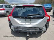 ✅ 2015 Volvo V60 T5 Premier • VIN: YV1612SB2F1188454 • Лот: 42176688. Опубликован ранее на IAAI с пробегом 114 523 миль. Бесплатный доступ к архиву аукционных продаж из США и подробный отчёт об истории автомобиля на DreamBid. Изображение 16.