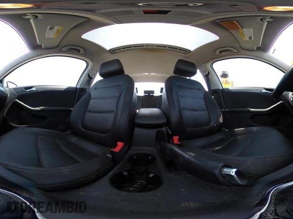 ✅ 2015 Volkswagen Jetta SE • VIN: 3VWLA7AJ8FM427178 • Lot: 42564727. Wystawiony na IAAI z przebiegiem 108 210 mil. Bezpłatny archiwum sprzedaży aukcyjnych z USA i szczegółowy raport historii pojazdu na DreamBid. Zdjęcie 19.