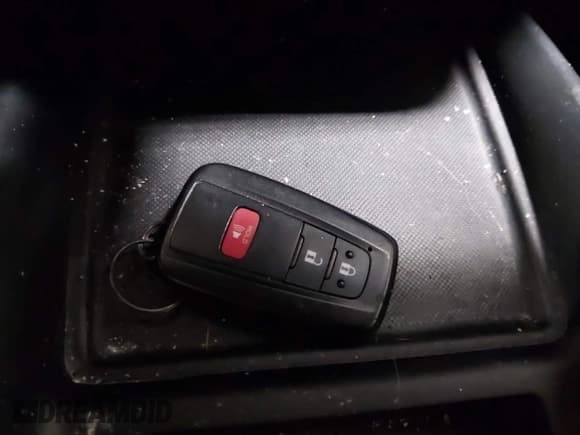 ✅ 2021 Toyota Prius LE • VIN: JTDL9MFU1M3025871 • Lot: 42130143. Listed on IAAI with 119,145 mi. Free auction sales archive from the USA and detailed vehicle history report at DreamBid. Image 11.