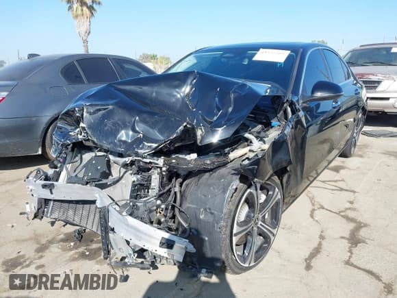 ✅ 2022 Mercedes-Benz C 300 • VIN: W1KAF4GB8NR054155 • Lot: 43537385. Listed on IAAI with 24,265 mi. Free auction sales archive from the USA and detailed vehicle history report at DreamBid. Image 18.