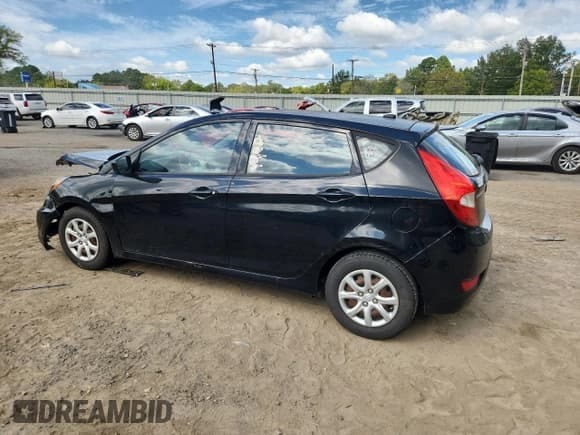 ✅ 2013 Hyundai Accent GS • VIN: KMHCT5AE2DU075627 • Лот: 81994395. Опубликован ранее на Copart с пробегом Не указан. Бесплатный доступ к архиву аукционных продаж из США и подробный отчёт об истории автомобиля на DreamBid. Изображение 2.
