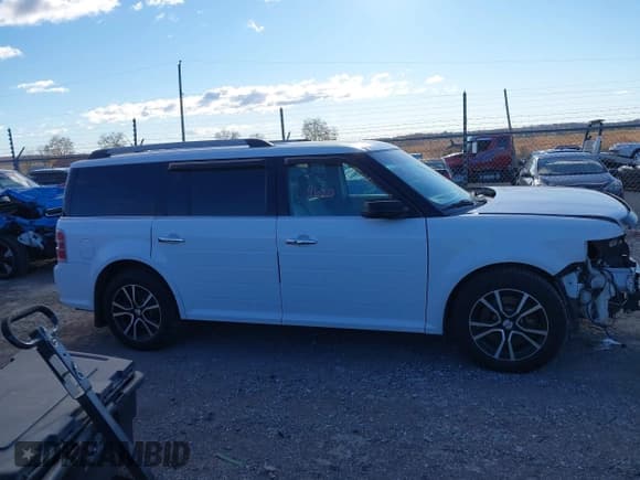 ✅ 2015 Ford Flex SEL • VIN: 2FMHK6C86FBA13064 • Lot: 43629620. Listed on IAAI with 292,057 mi. Free auction sales archive from the USA and detailed vehicle history report at DreamBid. Image 13.