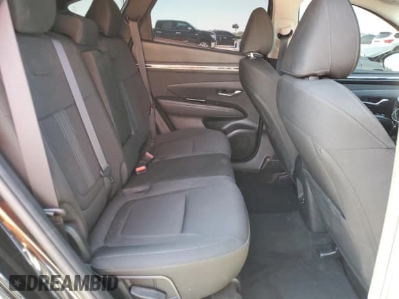 ✅ 2022 Hyundai Tucson SEL • VIN: 5NMJFCAE8NH064678 • Lot: 72090925. Listed on Copart with 61,748 mi. Free auction sales archive from the USA and detailed vehicle history report at DreamBid. Image 11.
