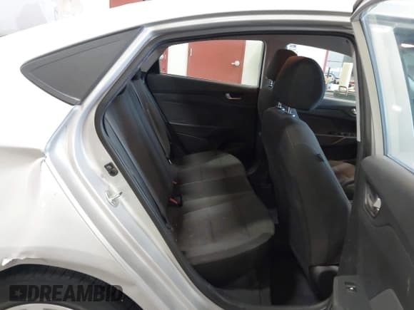 ✅ 2018 Hyundai Accent SE • VIN: 3KPC24A37JE034940 • Лот: 41927667. Опубликован ранее на IAAI с пробегом 87 906 миль. Бесплатный доступ к архиву аукционных продаж из США и подробный отчёт об истории автомобиля на DreamBid. Изображение 8.