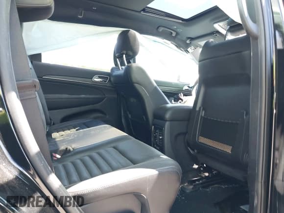 ✅ 2021 Jeep Grand Cherokee Limited • VIN: 1C4RJFBG5MC671721 • Lot: 42129371. Wystawiony na IAAI z przebiegiem 23 900 mil. Bezpłatny archiwum sprzedaży aukcyjnych z USA i szczegółowy raport historii pojazdu na DreamBid. Zdjęcie 8.