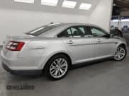 ✅ 2017 Ford Taurus Limited • VIN: 1FAHP2F8XHG104219 • Lot: 91406825. Wystawiony na Copart z przebiegiem 145 015 mil. Bezpłatny archiwum sprzedaży aukcyjnych z USA i szczegółowy raport historii pojazdu na DreamBid. Zdjęcie 3.