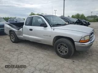 ✅ 2001 Dodge Dakota Sport • VIN: 1B7GL22N61S172663 • Lot: 58068695. Wystawiony na Copart z przebiegiem 128 576 mil. Bezpłatny archiwum sprzedaży aukcyjnych z USA i szczegółowy raport historii pojazdu na DreamBid. Zdjęcie 4.