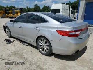 ✅ 2013 Hyundai Azera • VIN: KMHFH4JG4DA224650 • Лот: 63980675. Опубликован ранее на Copart с пробегом 151 511 миль. Бесплатный доступ к архиву аукционных продаж из США и подробный отчёт об истории автомобиля на DreamBid. Изображение 2.