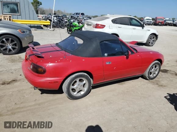 ✅ 1996 Mazda MX-5 Miata • VIN: JM1NA3533T0709887 • Lot: 74494564. Wystawiony na Copart z przebiegiem 65 822 mil. Bezpłatny archiwum sprzedaży aukcyjnych z USA i szczegółowy raport historii pojazdu na DreamBid. Zdjęcie 3.