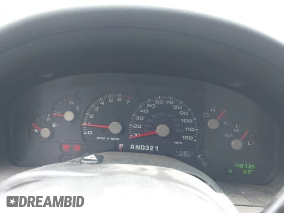 ✅ 2003 Ford Explorer XLT • VIN: 1FMZU73K33ZB37463 • Lot: 42489749. Wystawiony na IAAI z przebiegiem 148 735 mil. Bezpłatny archiwum sprzedaży aukcyjnych z USA i szczegółowy raport historii pojazdu na DreamBid. Zdjęcie 7.