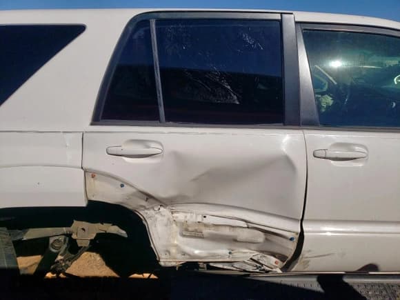 ✅ 2004 Toyota 4Runner SR5 • VIN: JTEZU14R340023655 • Lot: 91103965. Listed on Copart with Not provided. Free auction sales archive from the USA and detailed vehicle history report at DreamBid. Image 10.