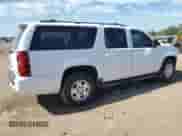 2010 Chevrolet Suburban LT z VIN 1GNUKJE33AR260045, wystawiony jako Copart lot #71088865 z przebiegiem Nie podano mil oraz Szkoda całkowita • Salvage title. Historia ofert i sprzedaży dostępna na DreamBid. Obrazek 3.