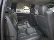 ✅ 2004 Chevrolet Silverado 2500HD LS • VIN: 1GCHK23284F194611 • Lot: 92811705. Wystawiony na Copart z przebiegiem 156 214 mil. Bezpłatny archiwum sprzedaży aukcyjnych z USA i szczegółowy raport historii pojazdu na DreamBid. Zdjęcie 10.