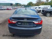 ✅ 2013 Hyundai Sonata SE • VIN: 5NPEC4AC1DH579957 • Lot: 43413523. Listed on IAAI with 252,655 mi. Free auction sales archive from the USA and detailed vehicle history report at DreamBid. Image 17.