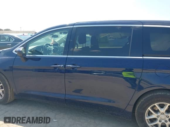 ✅ 2020 Chrysler Voyager LX • VIN: 2C4RC1CG0LR243394 • Lot: 42946869. Listed on IAAI with 119,605 mi. Free auction sales archive from the USA and detailed vehicle history report at DreamBid. Image 14.