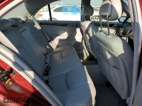 ✅ 2003 Mercedes-Benz C 320 • VIN: WDBRF84J73F323680 • Lot: 41707935. Wystawiony na Copart z przebiegiem 143 995 mil. Bezpłatny archiwum sprzedaży aukcyjnych z USA i szczegółowy raport historii pojazdu na DreamBid. Zdjęcie 10.