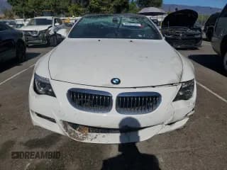 ✅ 2010 BMW M6 • VIN: WBSEH9C52ACY25220 • Lot: 80767324. Wystawiony na Copart z przebiegiem Nie podano. Bezpłatny archiwum sprzedaży aukcyjnych z USA i szczegółowy raport historii pojazdu na DreamBid. Zdjęcie 5.