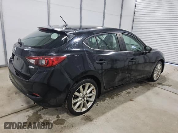 ✅ 2017 Mazda 3 Touring • VIN: 3MZBN1L35HM124485 • Лот: 66711135. Опубликован ранее на Copart с пробегом 119 626 миль. Бесплатный доступ к архиву аукционных продаж из США и подробный отчёт об истории автомобиля на DreamBid. Изображение 3.