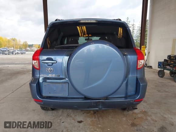 ✅ 2008 Toyota RAV4 • VIN: JTMZD33V986076362 • Lot: 43632110. Listed on IAAI with 163,699 mi. Free auction sales archive from the USA and detailed vehicle history report at DreamBid. Image 16.