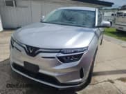 ✅ 2023 VinFast VF 8 Eco • VIN: RLLV1AEB5PH002749 • Лот: 61365875. Опубликован ранее на Copart с пробегом 5 630 миль. Бесплатный доступ к архиву аукционных продаж из США и подробный отчёт об истории автомобиля на DreamBid. Изображение 2.