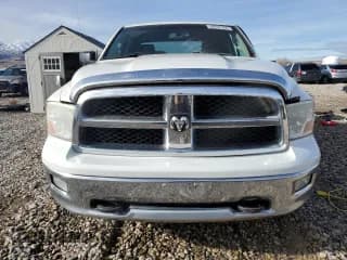 ✅ 2009 Dodge 1500 Laramie • VIN: 1D3HV18T59S760023 • Lot: 86292704. Wystawiony na Copart z przebiegiem 143 348 mil. Bezpłatny archiwum sprzedaży aukcyjnych z USA i szczegółowy raport historii pojazdu na DreamBid. Zdjęcie 5.