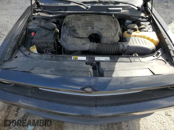 ✅ 2013 Dodge Challenger SXT • VIN: 2C3CDYAG2DH579252 • Lot: 77498104. Wystawiony na Copart z przebiegiem 99 926 mil. Bezpłatny archiwum sprzedaży aukcyjnych z USA i szczegółowy raport historii pojazdu na DreamBid. Zdjęcie 11.