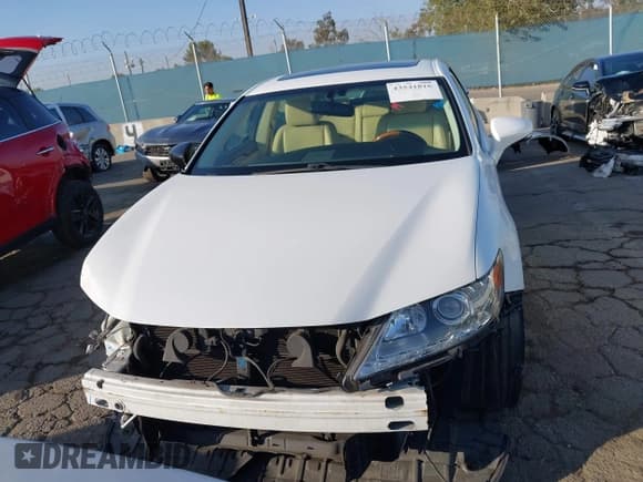 ✅ 2015 Lexus ES 300h • VIN: JTHBW1GG7F2087973 • Lot: 43541816. Wystawiony na IAAI z przebiegiem 227 999 mil. Bezpłatny archiwum sprzedaży aukcyjnych z USA i szczegółowy raport historii pojazdu na DreamBid. Zdjęcie 13.