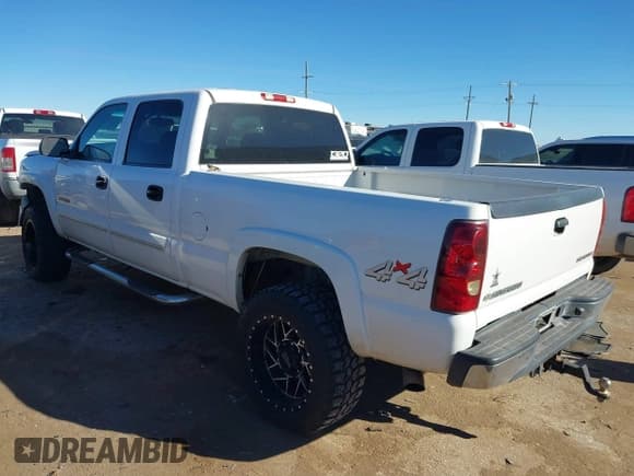 ✅ 2003 Chevrolet Silverado 2500HD LS • VIN: 1GCHK23U13F169243 • Lot: 43764426. Wystawiony na IAAI z przebiegiem 207 587 mil. Bezpłatny archiwum sprzedaży aukcyjnych z USA i szczegółowy raport historii pojazdu na DreamBid. Zdjęcie 3.