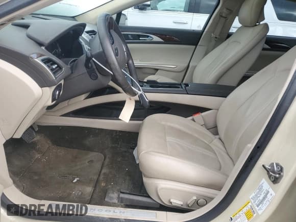 ✅ 2016 Lincoln MKZ Hybrid • VIN: 3LN6L2LU2GR629082 • Lot: 49138465. Wystawiony na Copart z przebiegiem Nie podano. Bezpłatny archiwum sprzedaży aukcyjnych z USA i szczegółowy raport historii pojazdu na DreamBid. Zdjęcie 7.