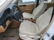 ✅ 1987 Mercedes-Benz 300 D • VIN: WDBEB33D3HA344815 • Lot: 43716715. Listed on Copart with 318,372 mi. Free auction sales archive from the USA and detailed vehicle history report at DreamBid. Image 7.